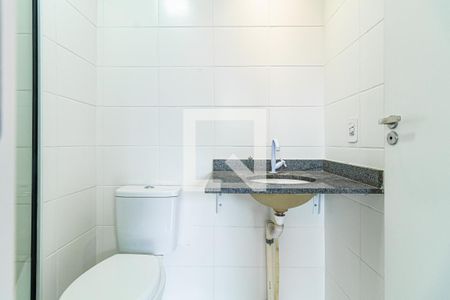 Banheiro de kitnet/studio à venda com 1 quarto, 24m² em Butantã, São Paulo