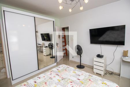 Casa de condomínio à venda com 290m², 4 quartos e 2 vagasQuarto 3