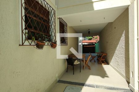 Casa de condomínio à venda com 290m², 4 quartos e 2 vagasGaragem