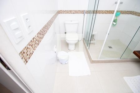 Casa de condomínio à venda com 290m², 4 quartos e 2 vagasBanheiro da Suíte 1