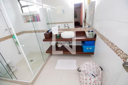 Casa de condomínio à venda com 290m², 4 quartos e 2 vagasBanheiro da Suíte 1