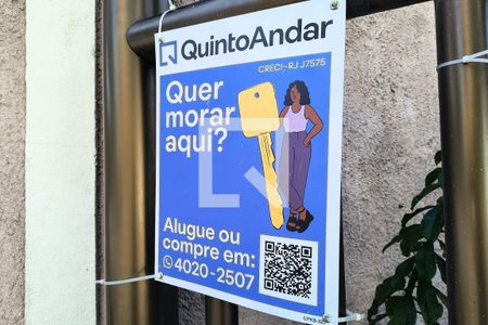 Casa de condomínio à venda com 290m², 4 quartos e 2 vagasPlaca