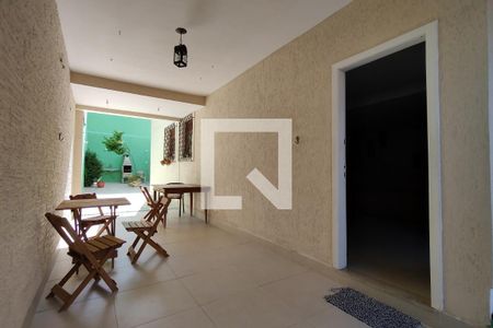 Casa de condomínio à venda com 290m², 4 quartos e 2 vagasGaragem