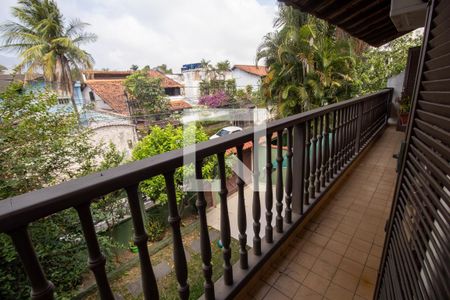 Casa de condomínio à venda com 290m², 4 quartos e 2 vagasVaranda
