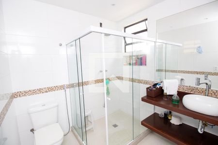 Casa de condomínio à venda com 290m², 4 quartos e 2 vagasBanheiro da Suíte 1