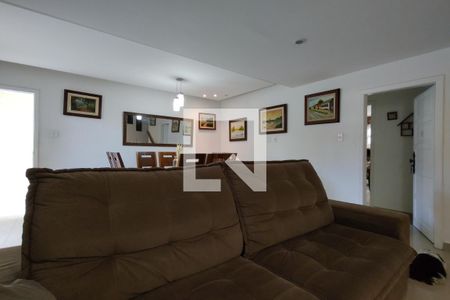 Casa de condomínio à venda com 290m², 4 quartos e 2 vagasSala