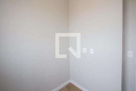 Quarto 1 de apartamento para alugar com 2 quartos, 40m² em Parque Maria Helena, São Paulo