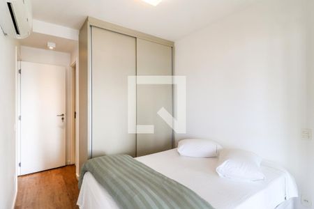 Suíte de apartamento para alugar com 2 quartos, 64m² em Brooklin Paulista, São Paulo