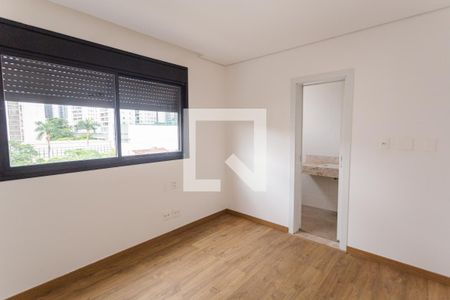 Apartamento à venda com 210m², 4 quartos e 4 vagasSuíte 2