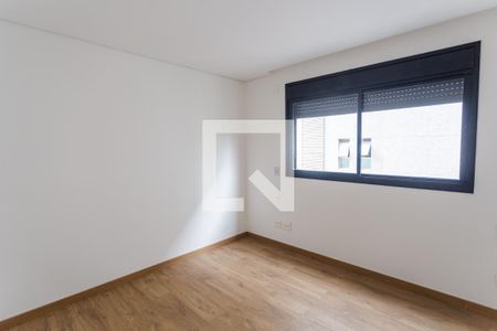 Apartamento à venda com 210m², 4 quartos e 4 vagasSuíte 4