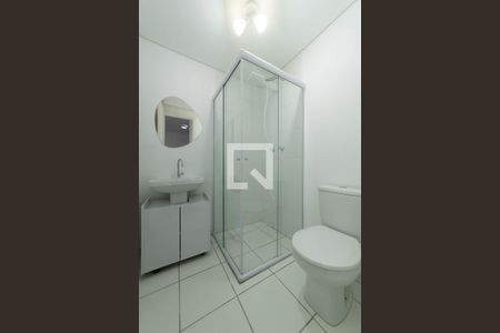 Banheiro de apartamento à venda com 1 quarto, 33m² em Vila Nair, São Paulo