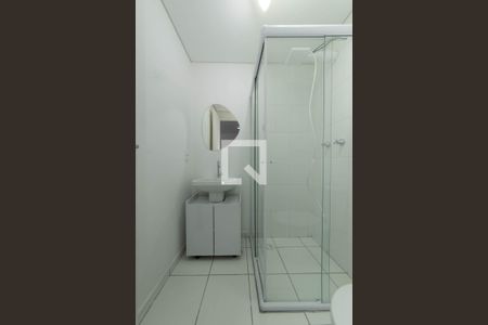 Banheiro de apartamento à venda com 1 quarto, 33m² em Vila Nair, São Paulo