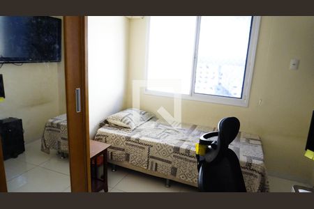 Casa de condomínio à venda com 235m², 4 quartos e 2 vagasQuarto 2 - Suite