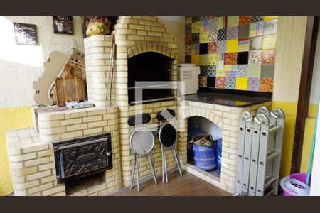 Casa de condomínio à venda com 235m², 4 quartos e 2 vagasQuintal - Fundos - Area Gourmet