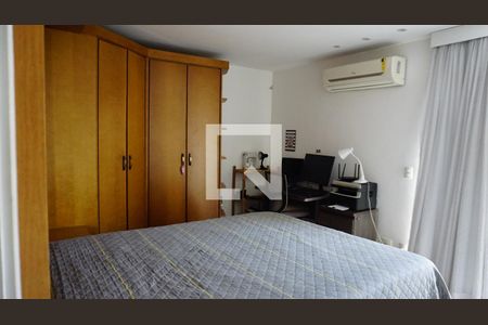 Casa de condomínio à venda com 235m², 4 quartos e 2 vagasSuite 3