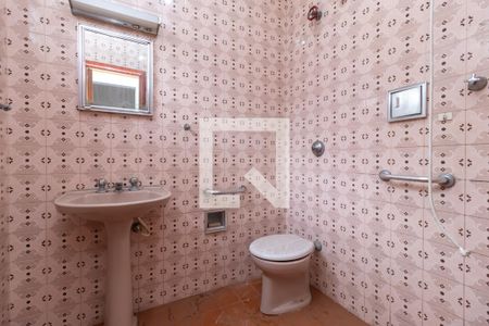 Banheiro de casa para alugar com 1 quarto, 70m² em Vila Dom Pedro Ii, São Paulo