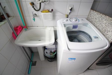 Apartamento à venda com 73m², 2 quartos e 1 vagaÁrea de Serviço