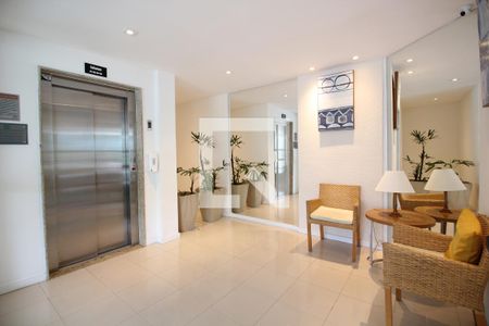 Apartamento à venda com 73m², 2 quartos e 1 vagaHall de Entrada