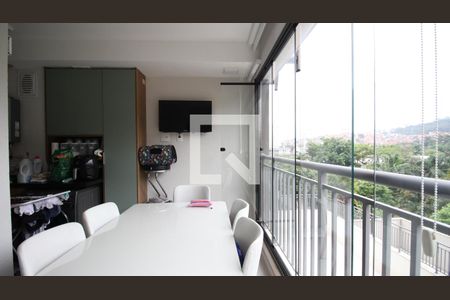 Apartamento à venda com 65m², 2 quartos e 1 vagaSacada