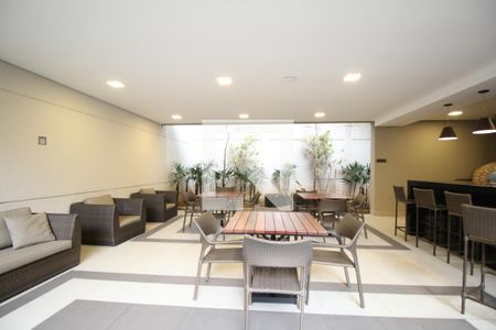 Apartamento à venda com 65m², 2 quartos e 1 vagaÁrea comum - Churrasqueira