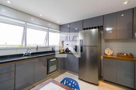 Apartamento à venda com 132m², 3 quartos e 2 vagasCozinha