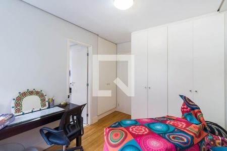 Apartamento à venda com 132m², 3 quartos e 2 vagasQuarto 3