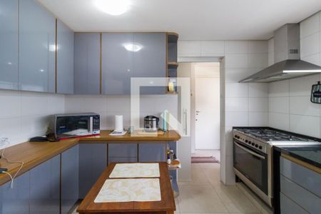 Apartamento à venda com 132m², 3 quartos e 2 vagasCozinha