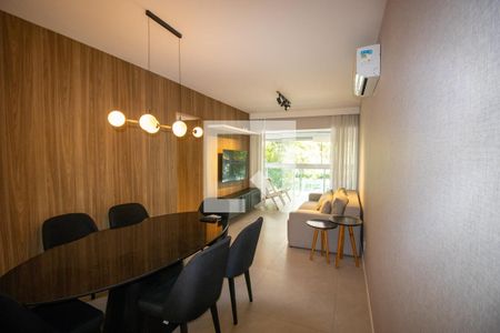 Sala de apartamento para alugar com 3 quartos, 82m² em Barra Olímpica, Rio de Janeiro