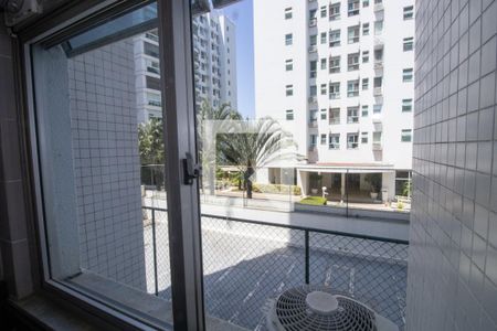 Apartamento para alugar com 82m², 3 quartos e 1 vagaÁrea de Serviço