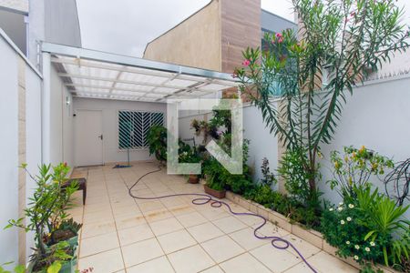 Casa para alugar com 96m², 1 quarto e 2 vagas Casa para alugar com 96m², 1 quarto e 2 vagasGaragem