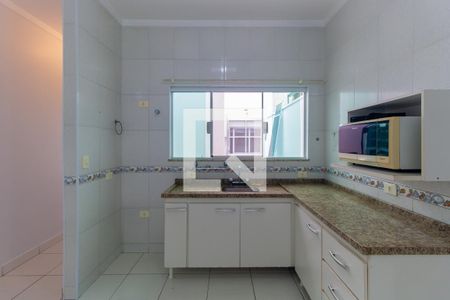 Sala/Cozinha de casa para alugar com 1 quarto, 96m² em Jardim Ana Rosa, São Paulo