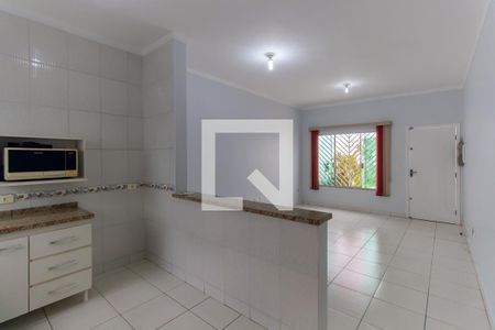 Sala/Cozinha de casa para alugar com 1 quarto, 96m² em Jardim Ana Rosa, São Paulo