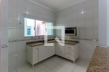 Sala/Cozinha de casa para alugar com 1 quarto, 96m² em Jardim Ana Rosa, São Paulo