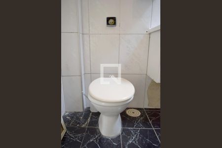 Apartamento para alugar com 86m², 2 quartos e sem vagaBanheiro