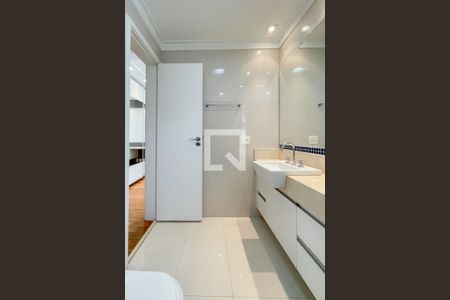 Apartamento para alugar com 242m², 4 quartos e 3 vagasBanheiro - Suíte 1