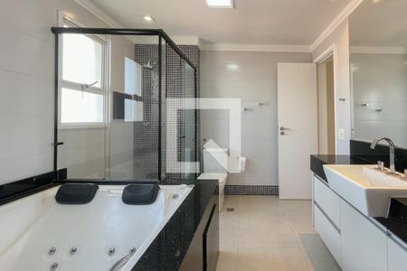 Apartamento para alugar com 242m², 4 quartos e 3 vagasBanheiro - Suíte 2 