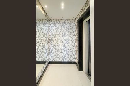 Apartamento para alugar com 242m², 4 quartos e 3 vagasHall