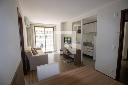 Sala de kitnet/studio para alugar com 1 quarto, 48m² em Jacarepaguá, Rio de Janeiro
