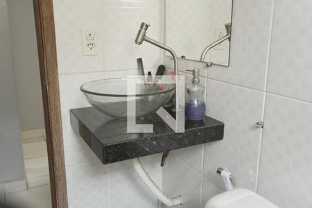 Casa à venda com 270m², 4 quartos e 1 vaga Casa à venda com 270m², 4 quartos e 1 vagaBanheiro Social