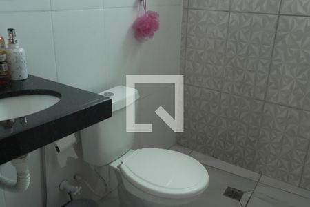 Casa à venda com 270m², 4 quartos e 1 vaga Casa à venda com 270m², 4 quartos e 1 vagaBanheiro Social