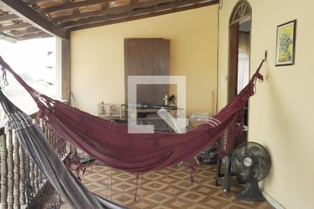 Casa à venda com 270m², 4 quartos e 1 vaga Casa à venda com 270m², 4 quartos e 1 vagaÁrea comum