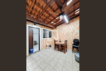 Casa à venda com 168m², 3 quartos e 4 vagasQuintal