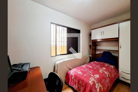 Casa à venda com 168m², 3 quartos e 4 vagasQuarto 2