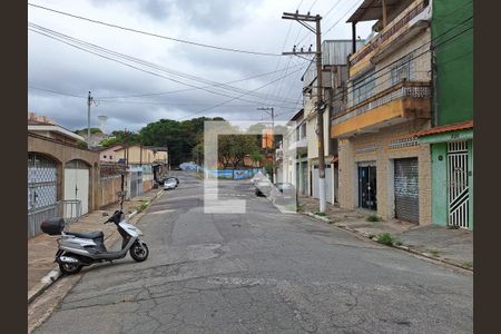 Casa à venda com 168m², 3 quartos e 4 vagasVista rua