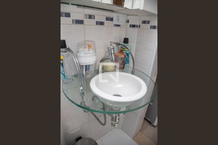 Apartamento à venda com 65m², 2 quartos e 1 vagaBanheiro da suíte 