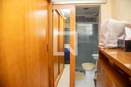 Apartamento à venda com 65m², 2 quartos e 1 vagaBanheiro da suíte 