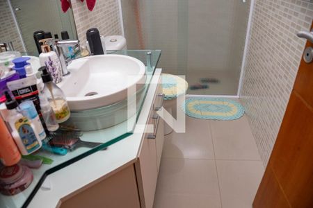 Apartamento à venda com 65m², 2 quartos e 1 vagaBanheiro social 