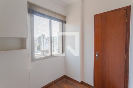 Escritório de apartamento para alugar com 2 quartos, 70m² em Vila Paris, Belo Horizonte