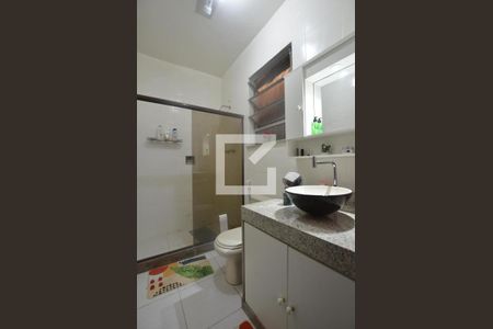 Casa à venda com 430m², 2 quartos e 2 vagasBanheiro Social