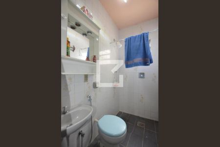 Casa à venda com 430m², 2 quartos e 2 vagasBanheiro de Serviço